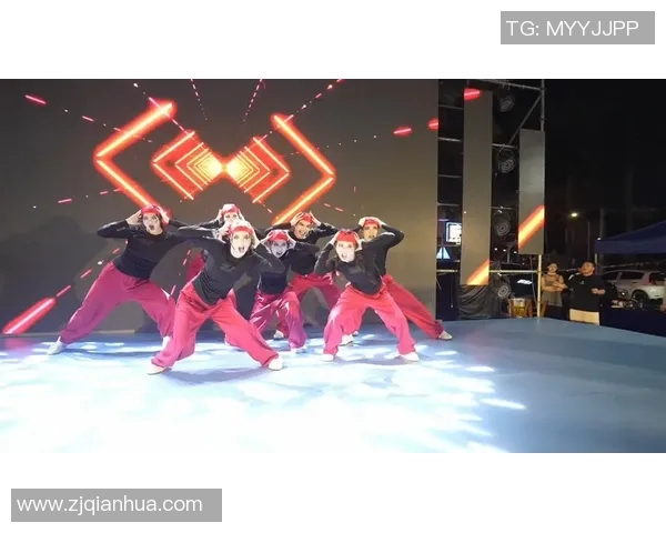 南京街舞队耐力训练揭秘:舞动青春的坚持与热情 南京街舞队耐力训练揭秘:舞动青春的坚持与热情