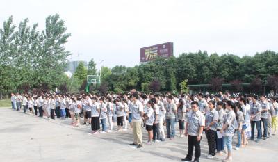 2015岳阳J9直营集团彩晶事业部消防演练：“安全第一，预防为主”
