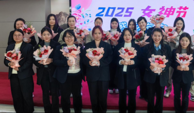 与花相约，致敬最美的她——记岳阳J9直营集团2025三八女神节花艺活动